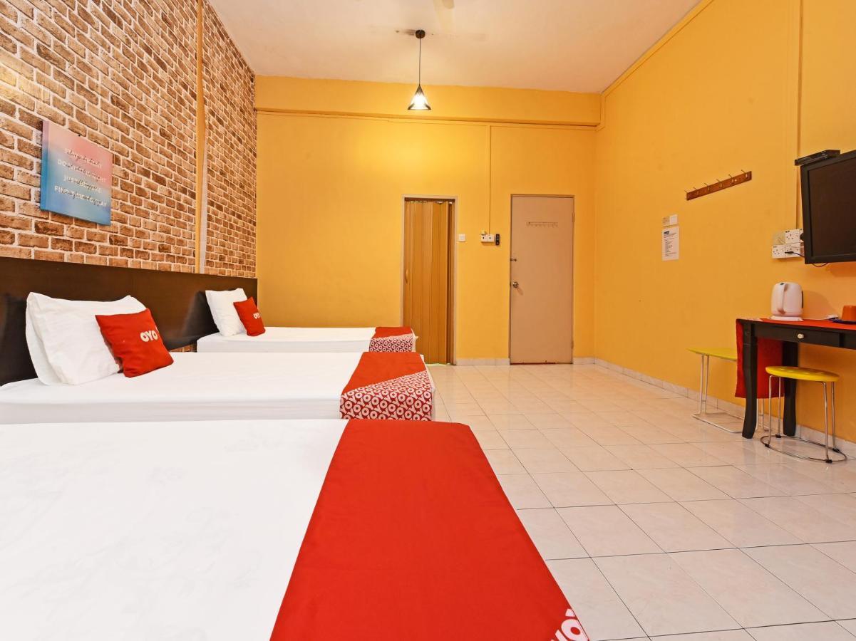 Oyo 90363 Nyamanya Inn Kuantan Ngoại thất bức ảnh