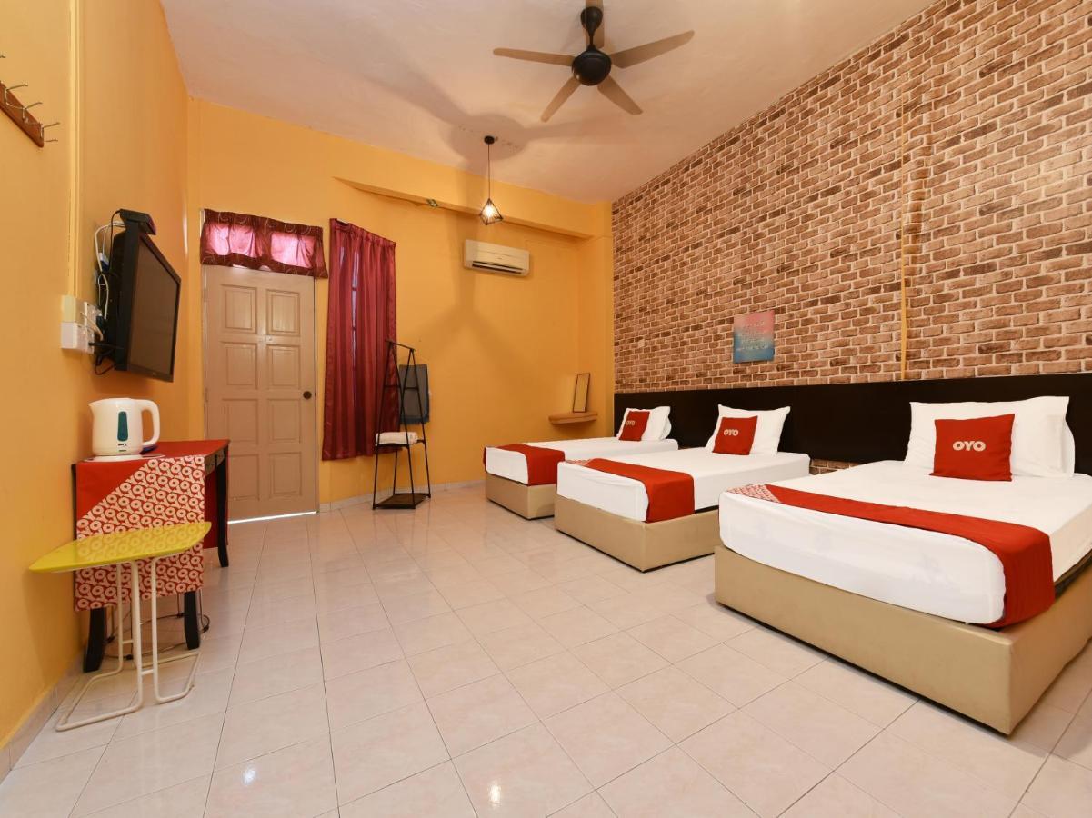 Oyo 90363 Nyamanya Inn Kuantan Ngoại thất bức ảnh