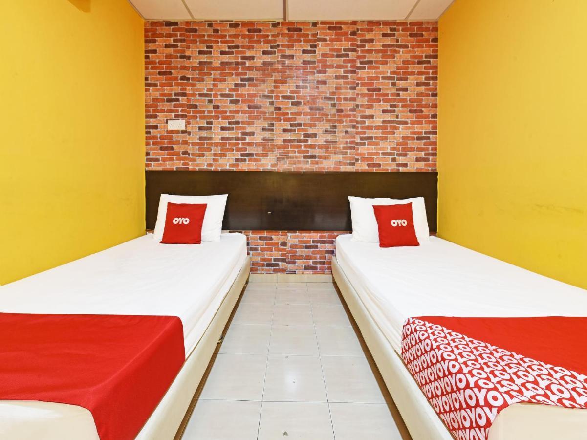 Oyo 90363 Nyamanya Inn Kuantan Ngoại thất bức ảnh